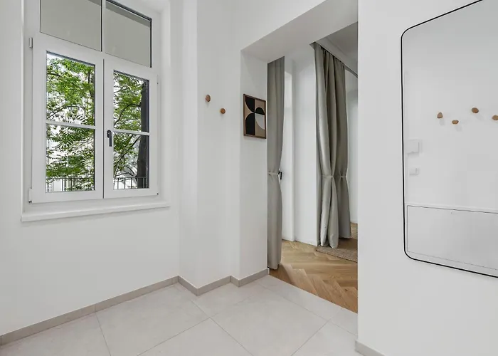 Mariahilf Suites, Ac, Metro, 7 Min To Center, Shopping Відень