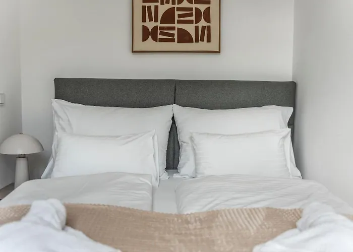 Mariahilf Suites, Ac, Metro, 7 Min To Center, Shopping Відень