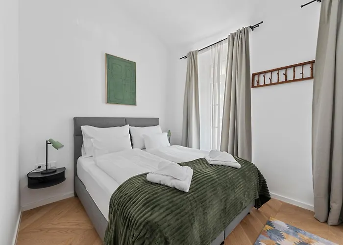 Mariahilf Suites, Ac, Metro, 7 Min To Center, Shopping Відень