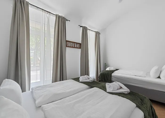 Mariahilf Suites, Ac, Metro, 7 Min To Center, Shopping Апартаменти