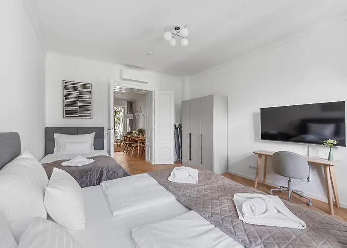 Mariahilf Suites, Ac, Metro, 7 Min To Center, Shopping Відень